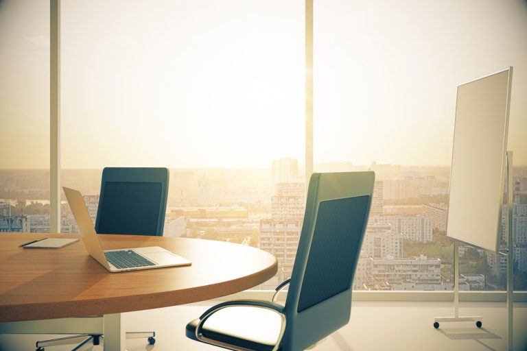 3 Benefits of a Closed Plan Office
